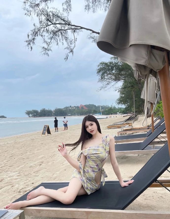 妈妈,抱紧我